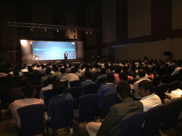 donpega's tweet photo. 300+ business visionaries learning about Digital by Design.  #pegadevcon w/ @pegakerim and @TasRobert http://t.co/6dxNjciauq