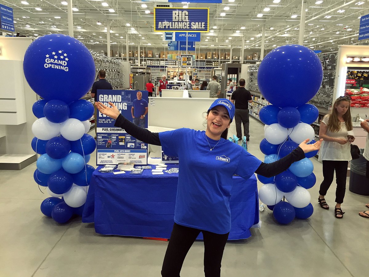 Business Buzz: New Lowe's store in #ldnont has created 135 jobs, with an additional 80 seasonal positions. bit.ly/2qvP2Yj
