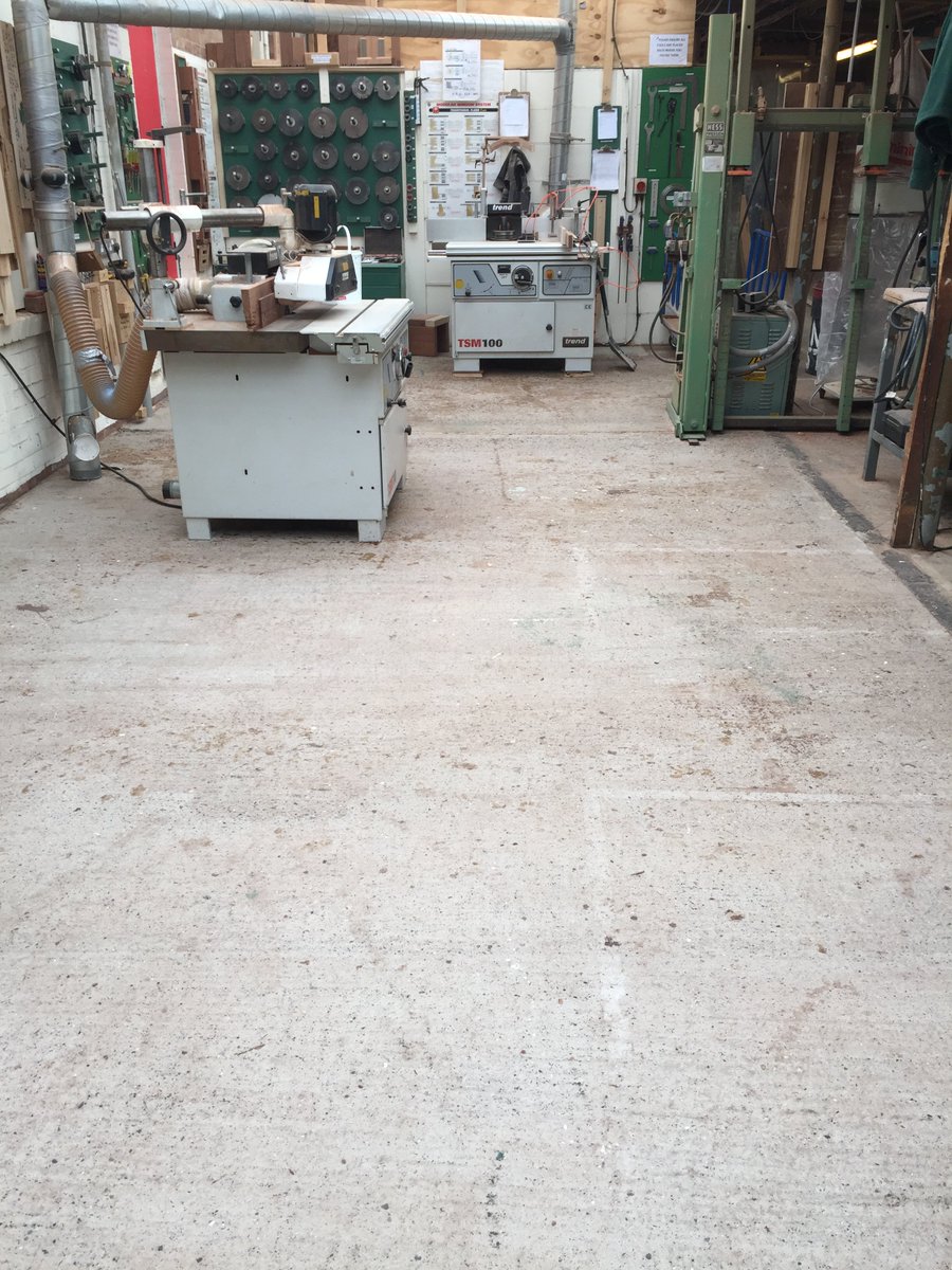 CJSLtd1's tweet image. Check out our before and afters of our latest workshop improvements it really does bring our workshop to life #yellowbrickroad #workshoptour