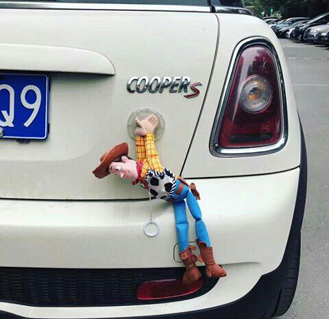 JJCCPHOfficial's tweet photo. [UPDATE]
170504 Prince Mak IG Update
How can rgey do this to Woody!Poor Woody#justiceforwoody #toycruelty #toyequality #toystory #minicopper https://t.co/H1GRuhdlnD