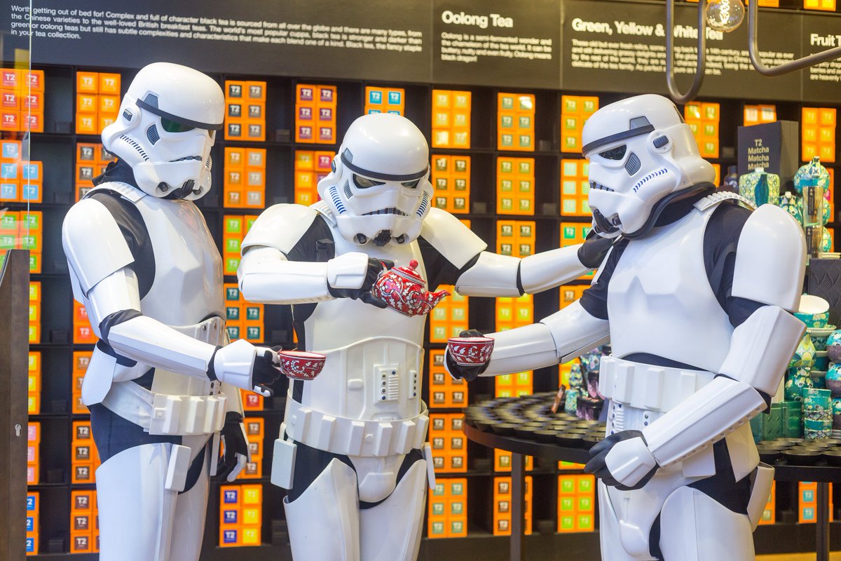 T2teaGlasgow's tweet photo. Found some tea lovers at @T2teaLeeds 😉 #Stormtrooper #StormTroopersdrinkT2 #T2Obsessed #MayTheFourthBeWithYou #StarWarsDay https://t.co/uvpoF76hHL