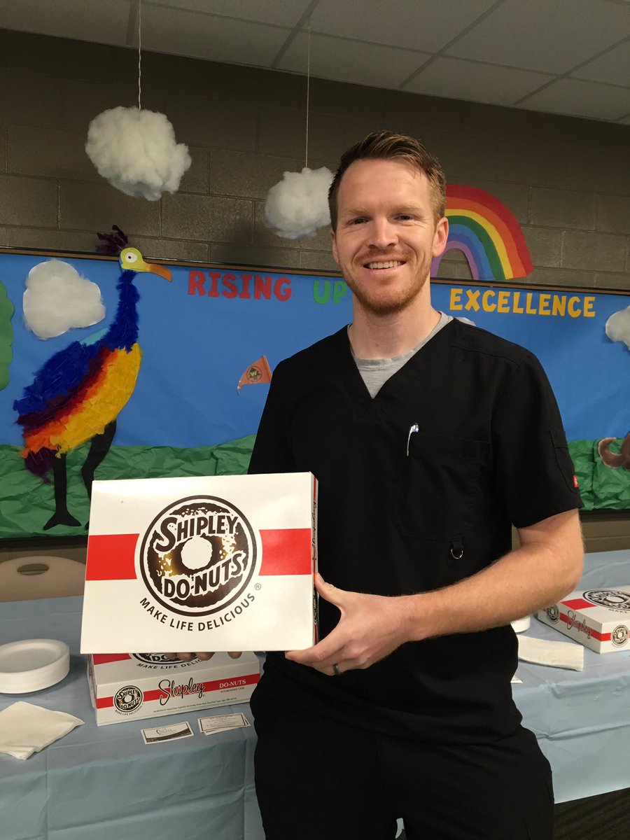 MJEjags's tweet photo. Come and get 'em! Thank you https://t.co/mrWBQqcUP5 for providing breakfast treats! #mjejags #katyisd #TeacherAppreciationWeek https://t.co/BS6FxGWXXd