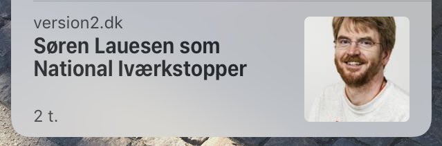 AlsenMichael's tweet photo. I øjeblikket er et forholdsvist smalt debatindlæg fra version2 en af fire historier Apple news har valgt. #botfucked https://t.co/1B1YkfWvB4