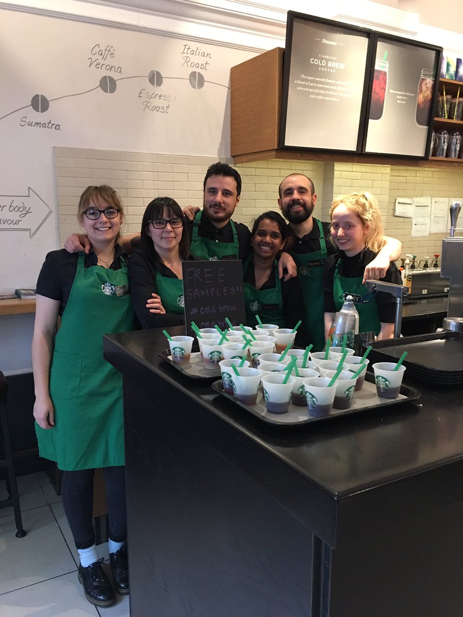 SBuxGHW's tweet photo. Cold brew tasting with the crew and customers https://t.co/5vJndYnFXS