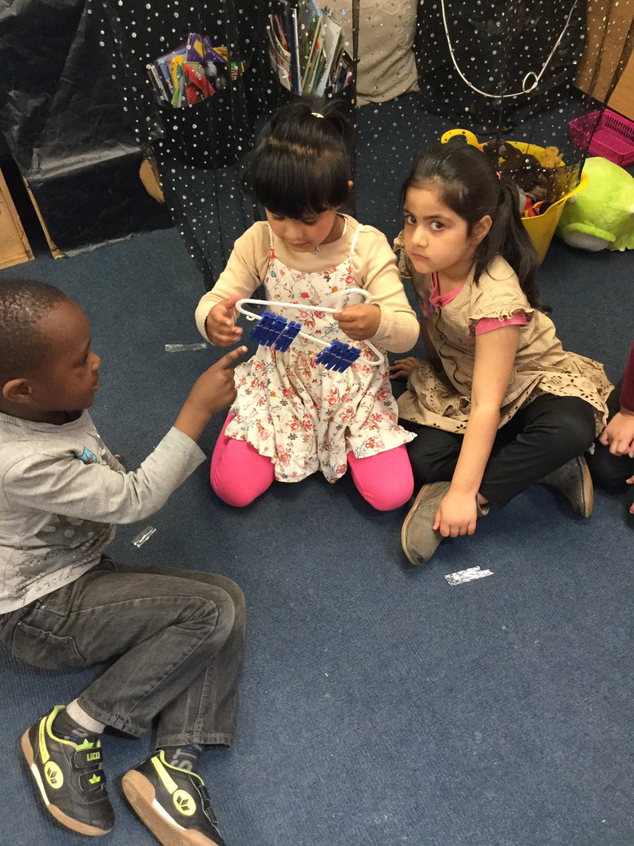 BCPS_MissBshaw's tweet photo. We are using pegs and hangers to halve even numbers! #eyfs @BCPSDeputy @BCPSHead https://t.co/453Lcxd5Vp