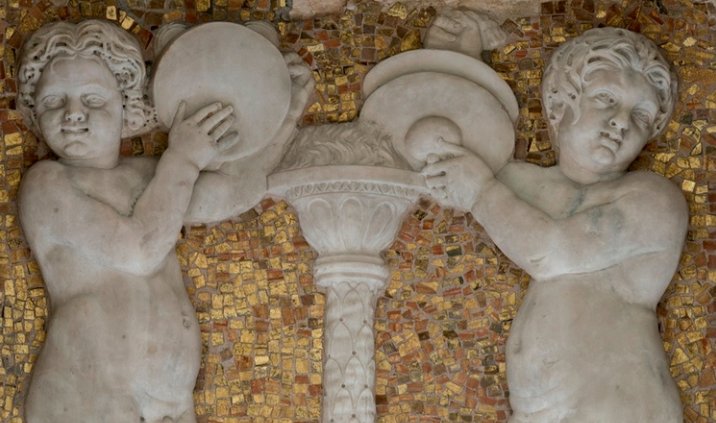 Due modi antitetici di concepire la vita: l'apollineo di #LucadellaRobbia e il dionisiaco di Donatello. Le Cantorie: bit.ly/Cantorie