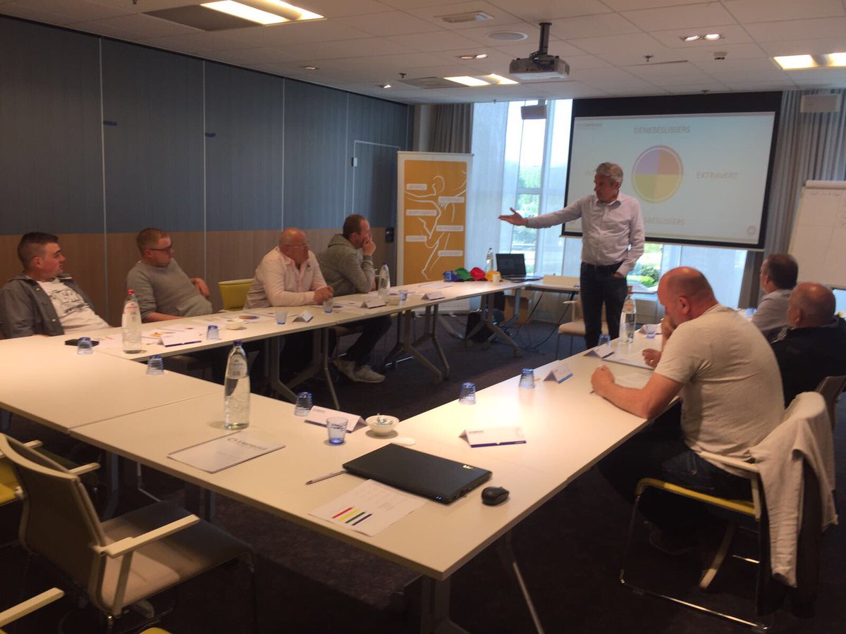 EmprovePeople's tweet photo. Onze nieuwe training Master of Barge 'Buiten de reling' is van start gegaan! #binnenvaart #trainingen #humanfactor https://t.co/J4Tm9ECSth