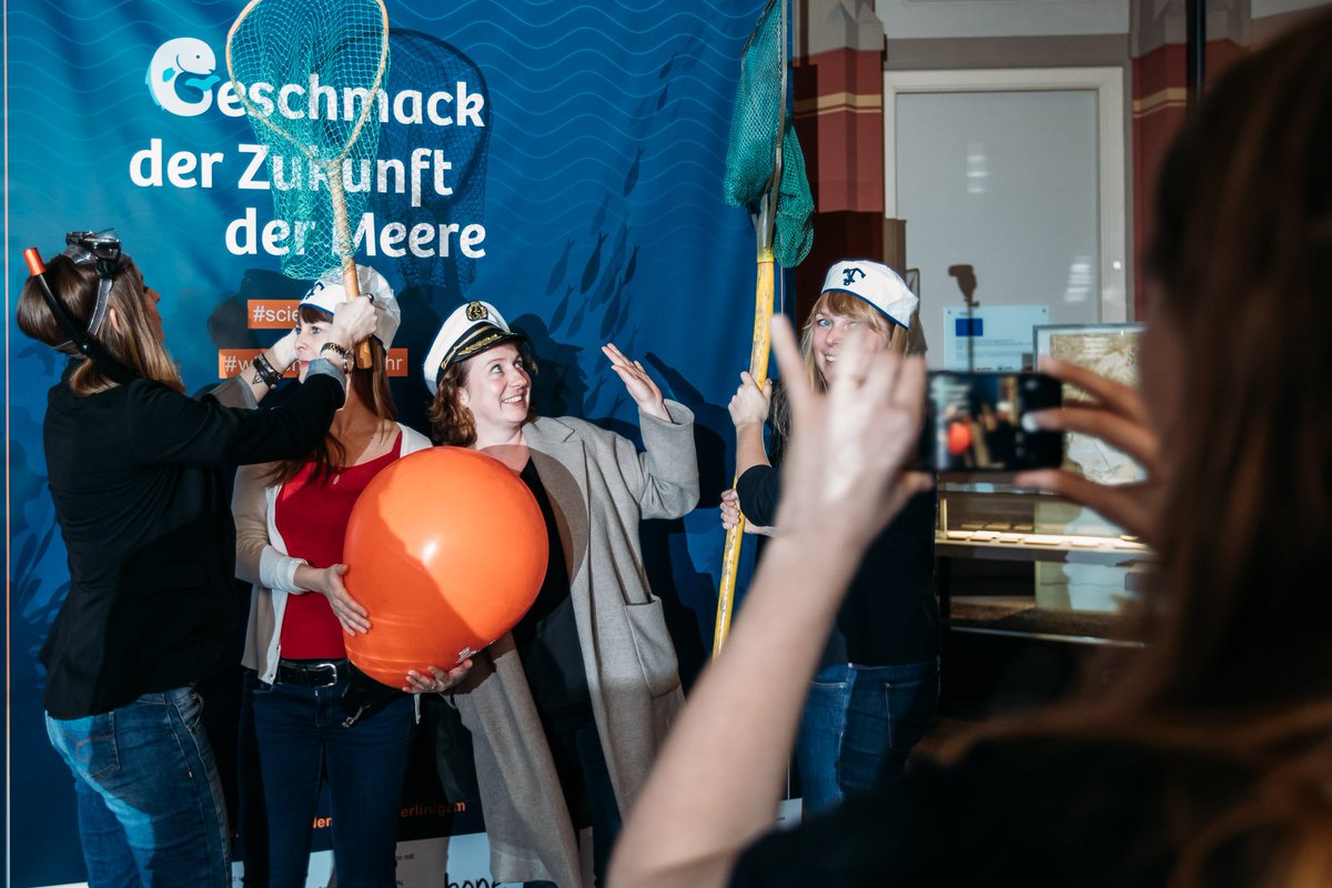 EcologicBerlin's tweet photo. Erfolgreiche #ScienceSips am 28.4 im @MfNBerlin! Wir freuen uns auf den Thementag "Geschmack der #Zukunft der #Meere" am 21.5 ©JFRcreatives https://t.co/1FeAh90x80