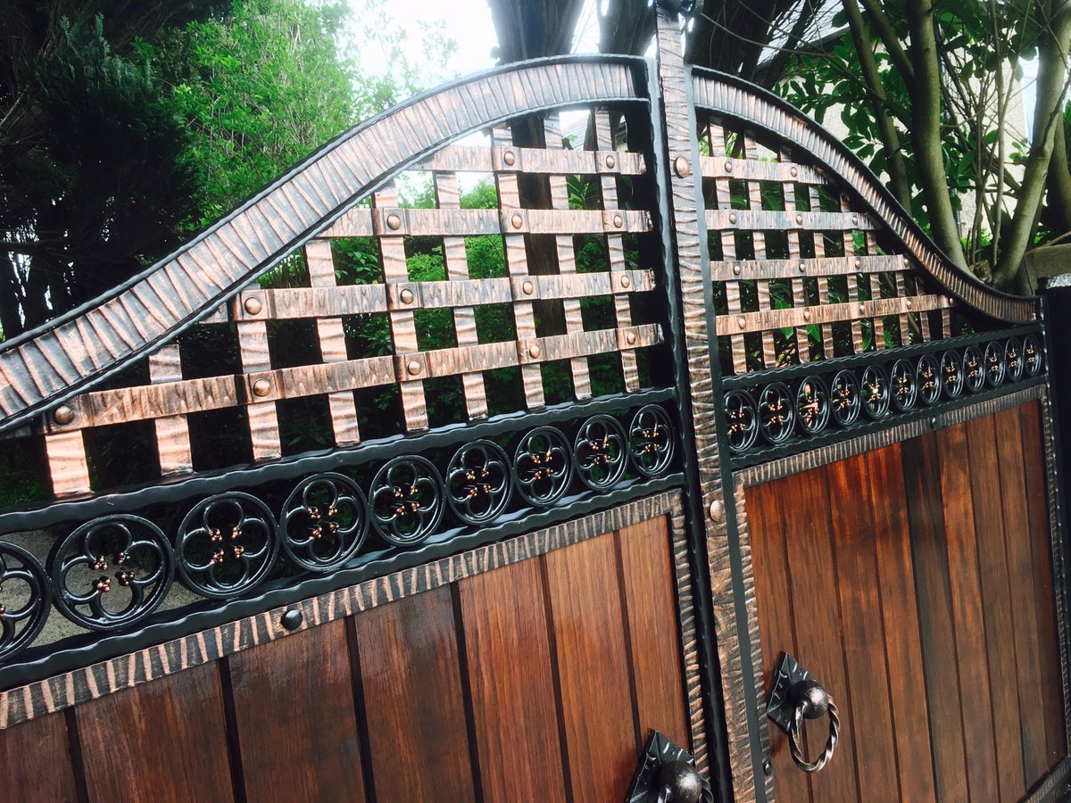 McGaffigansIron's tweet photo. #Wrought #Iron #Gates with #Varnished #Wood #Infill done in Heysham. https://t.co/erVS1Kq2bz