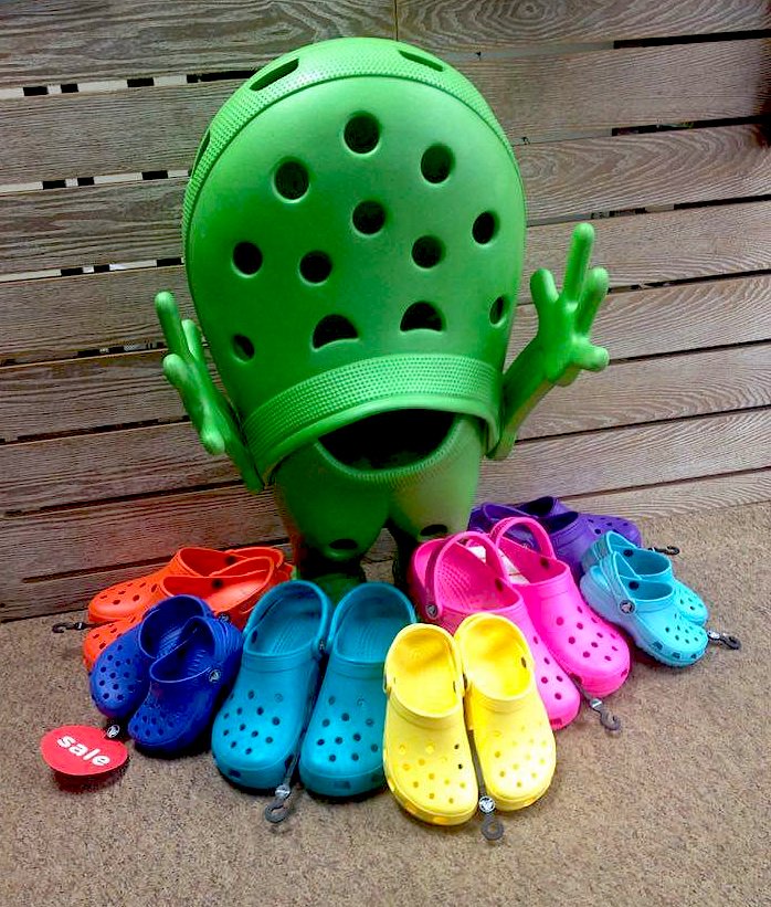Iwfeet's tweet photo. At #IsleofWight Feet we have a range of #colourful #crocs, perfect for both #indoor and #outdoor #footwear! #Shoes #Summer #Shanklin https://t.co/p99XIAIfOo
