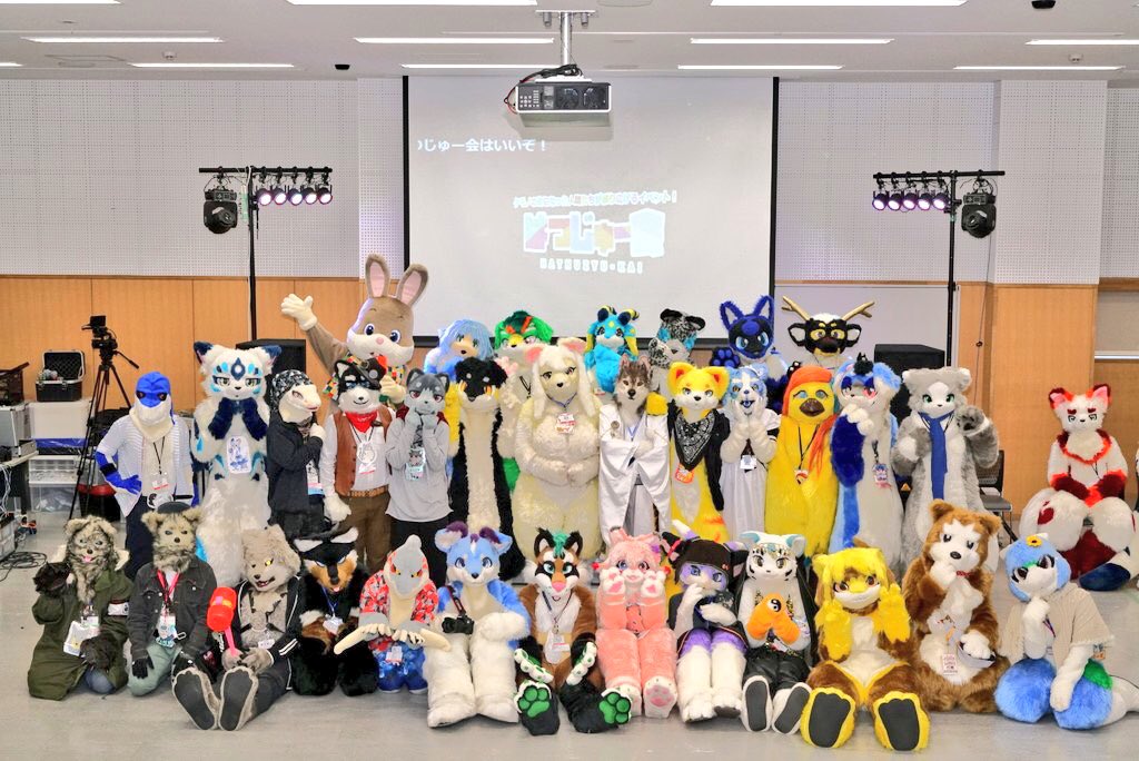 はつじゅー会 公式アカウント はつじゅー会の集合写真でございます 前回にも増してキャラクターが多いですねw はつじゅー会 撮影者シャルト Schart Neige