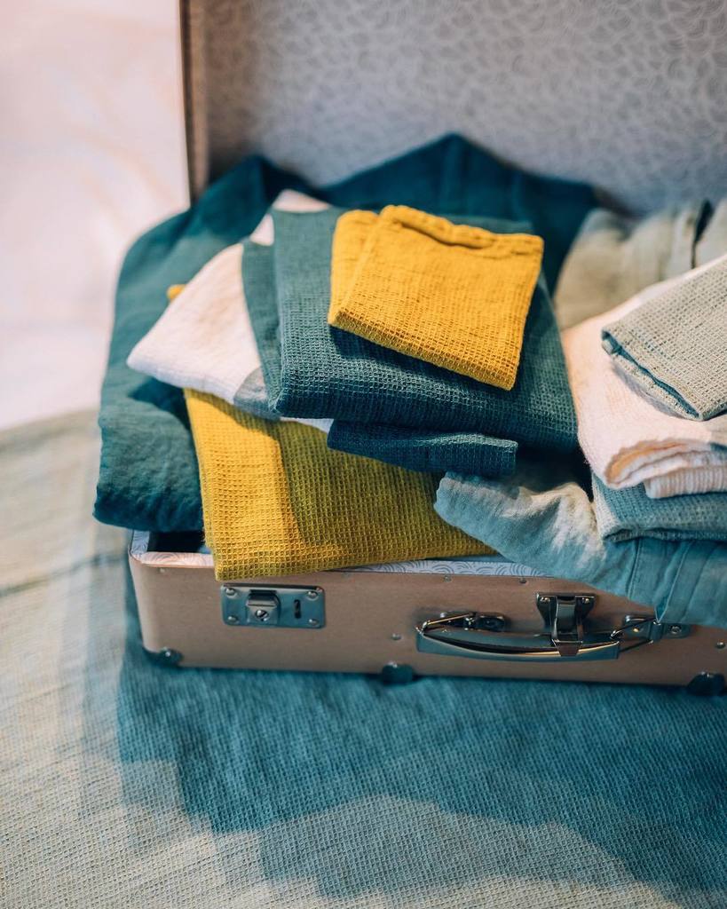 mercishopparis's tweet photo. Peacock, celadon green, straw...check out Merci's range of honeycomb linen towels in-store &amp; on our eshop ! #batht… https://t.co/JBL6H9Ml79 https://t.co/ym8QZMGmpe