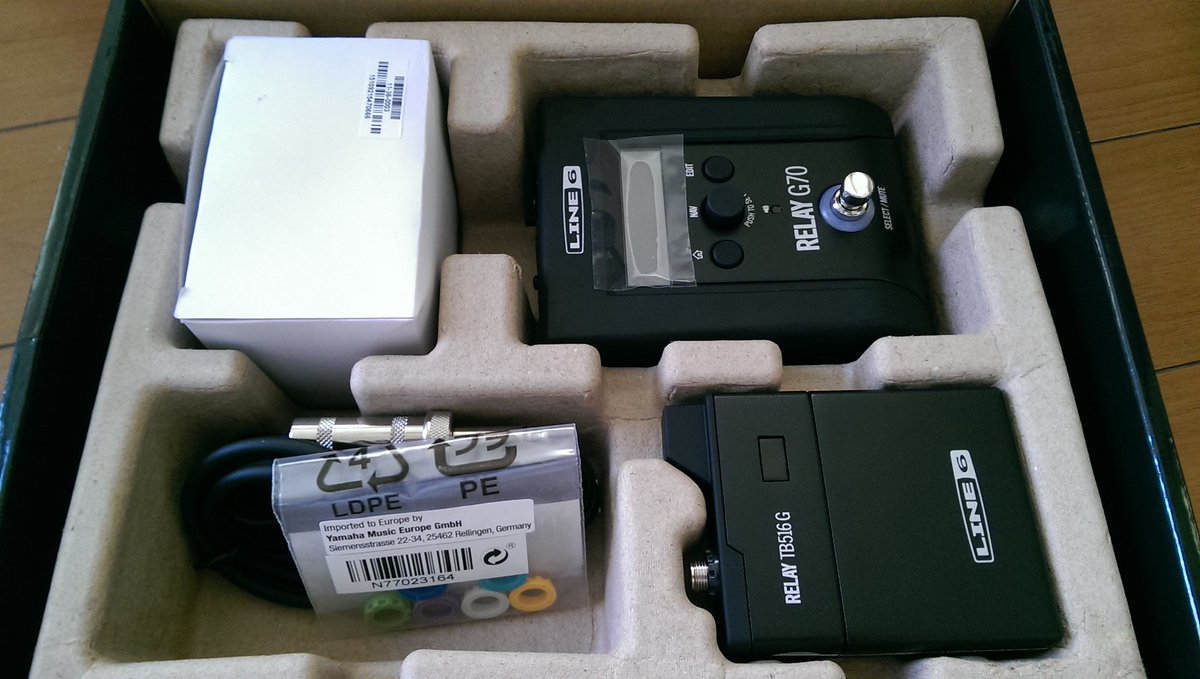 bass_3104's tweet photo. My New Gear !!!
わああああい
ワイヤレスだああああああ
やっとシールドの呪縛から放たれた!
おまえら覚悟しろ
暴れまわるぞ
#mynewgear
#LINE6
#RELAYG70 https://t.co/mZuj8bLlf1