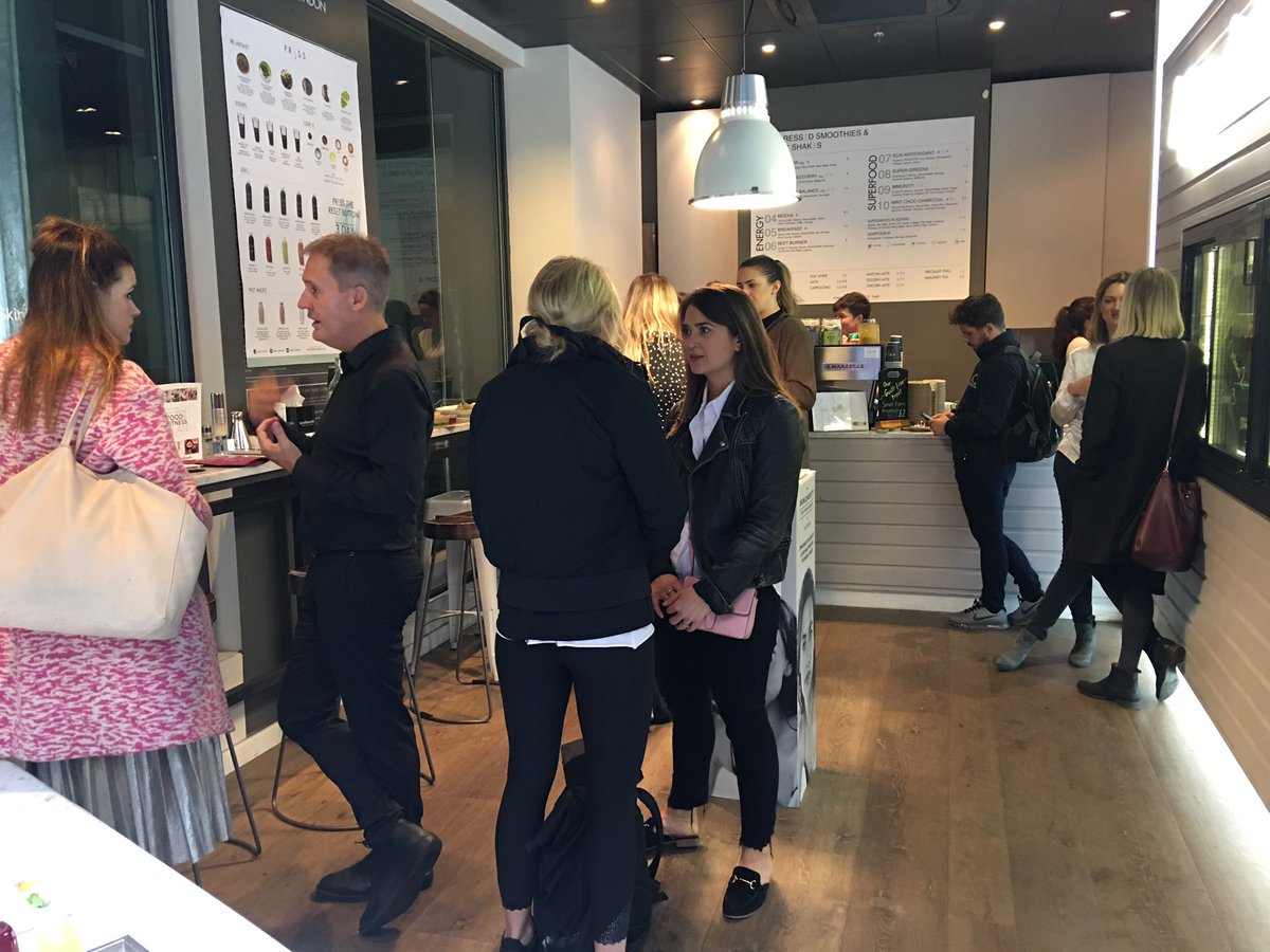 sigwatkins's tweet photo. @HealthistaTV @nutritionalphys @bareMineralsUK great Skinlongevity event @press_london #leanenergy #SkinSoGood https://t.co/y8Jzfa4k18