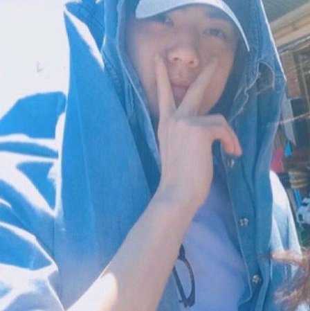 janisuta's tweet photo. celina_ashley ins #SEHUN 🤧💕✌🏻/ เซลฟีกับเซฮุนช่วงที่ไปทัวร์คอนเสิร์ตที่อเมริกา... https://t.co/QizcypPZbg by #BUBBLETEAHOLIC via @c0nvey https://t.co/Oq5rIjaC4T