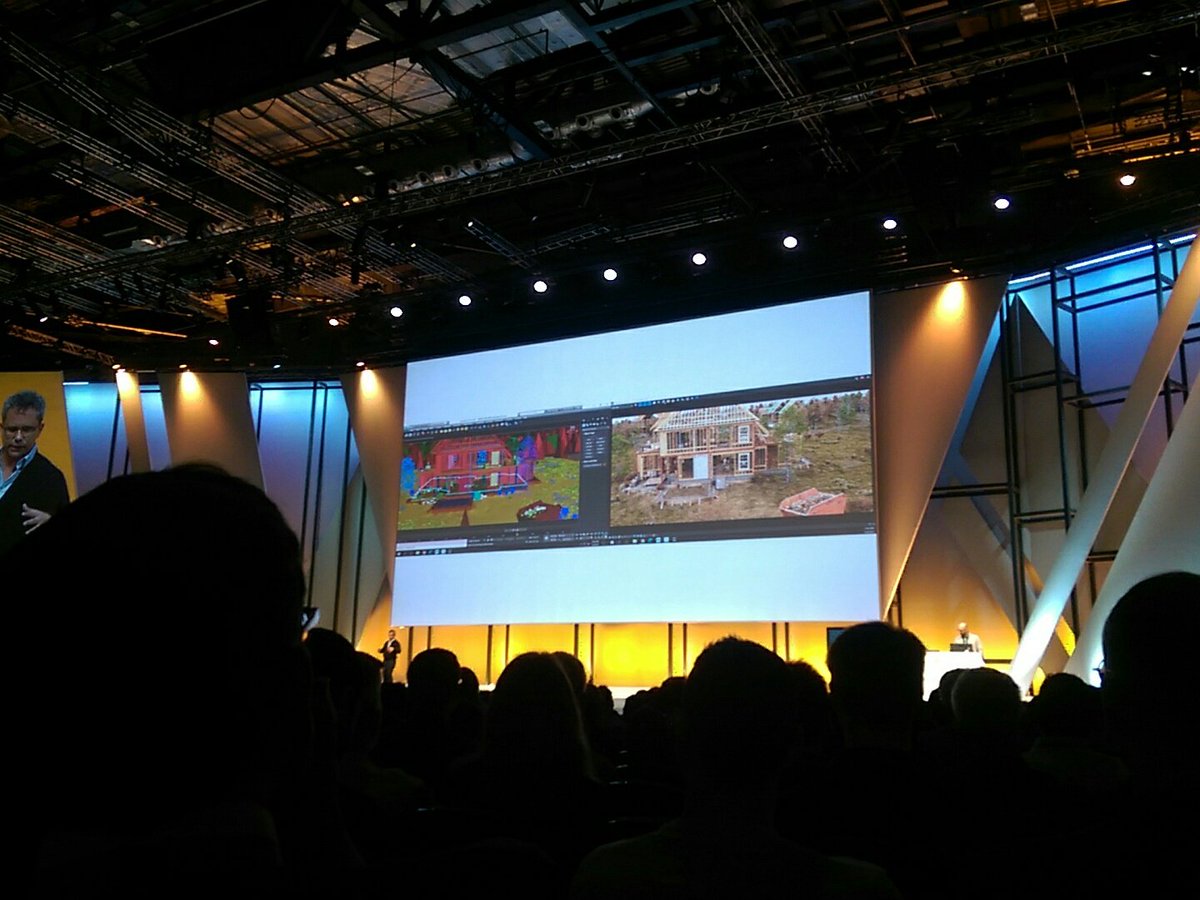radnip's tweet photo. 0.5petaflop of real time render power using #3dsMax and #GoogleGPU INCREDIBLE #GoogleNext17 https://t.co/Fm2iwiSnwZ