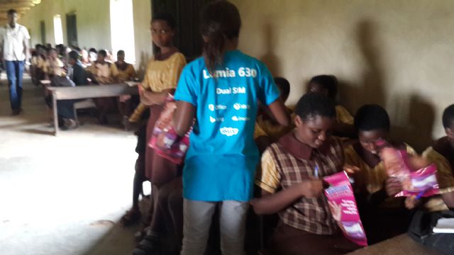 LAHAfrica's tweet photo. Giving sanitary pads to over 200girls in Ife. We can't wait to be part of #apadforagirl #hygiene https://t.co/1ZJ48rD8nn