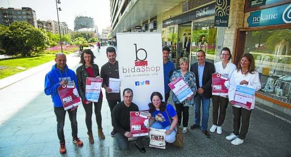 Bidashop organiza 20 charlas abiertas al público en comercios de la ciudad: …nesirungohiritarforoa.blogspot.com.es/2017/04/bidash… #Irun #retail