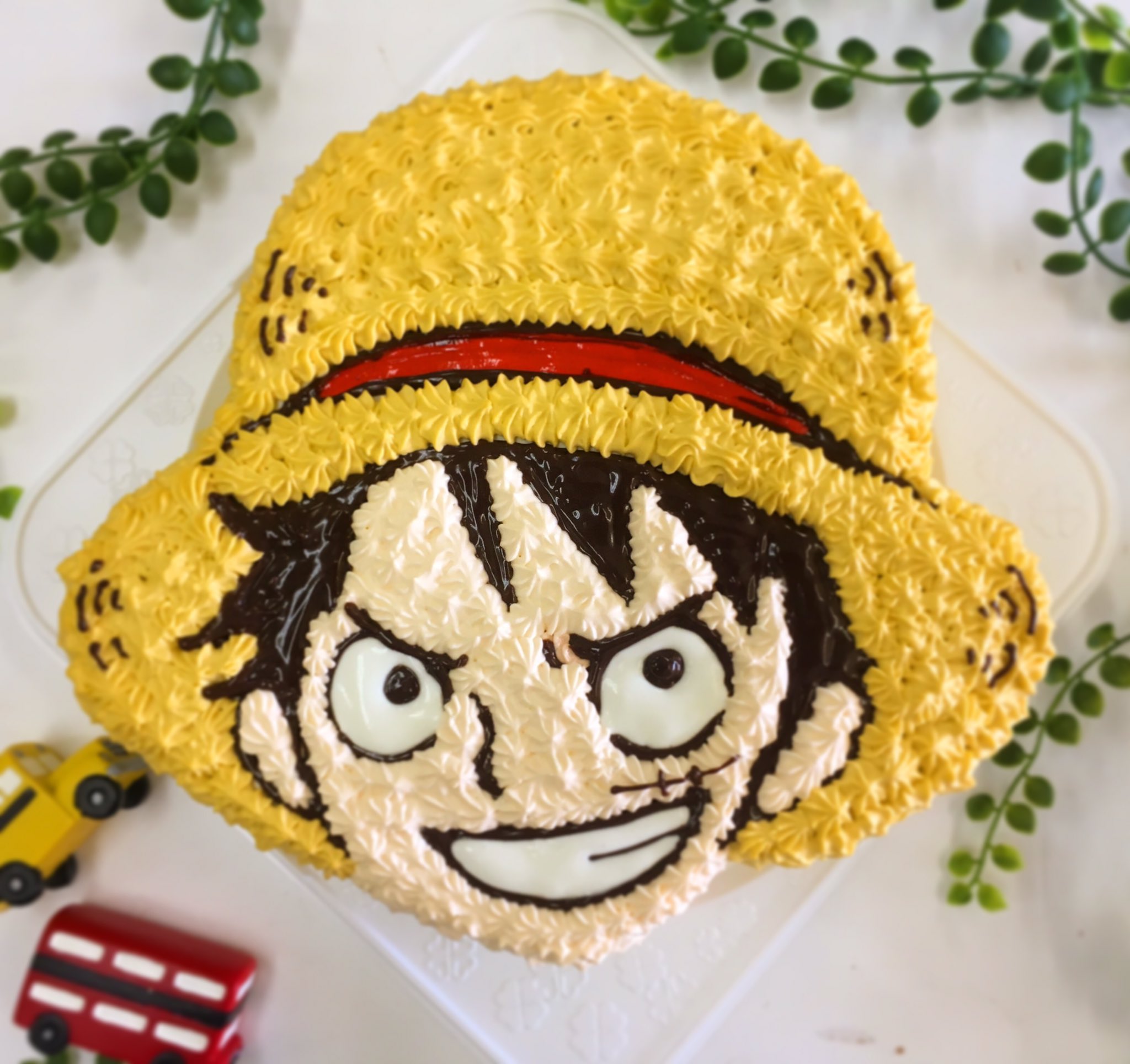 サン ヴェルジェ こんにちは 忙しい日々が続いてまして 更新がなかなか出来ませんでした 続けて更新させていただきます ワンピース ルフィ ルフィケーキ 立体ケーキ あにまるデコレーション キャラクターケーキ サンヴェルジェ Saintverger