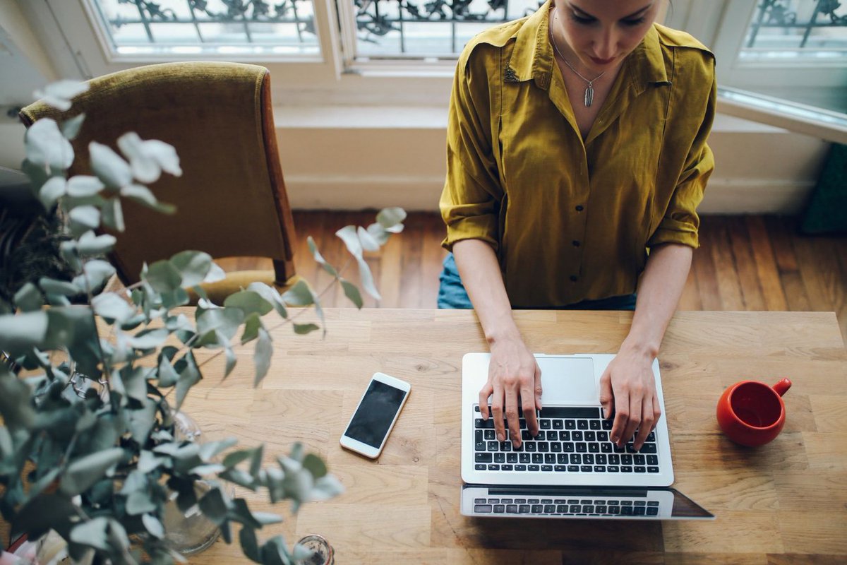 elainebeare's tweet photo. This is How Top Bloggers Get 90% of Their Traffic via @joshsteimle @entrepreneur #SocialMedia #BloggingContent https://t.co/TA0O9toRgF https://t.co/dlaNmnMDoo