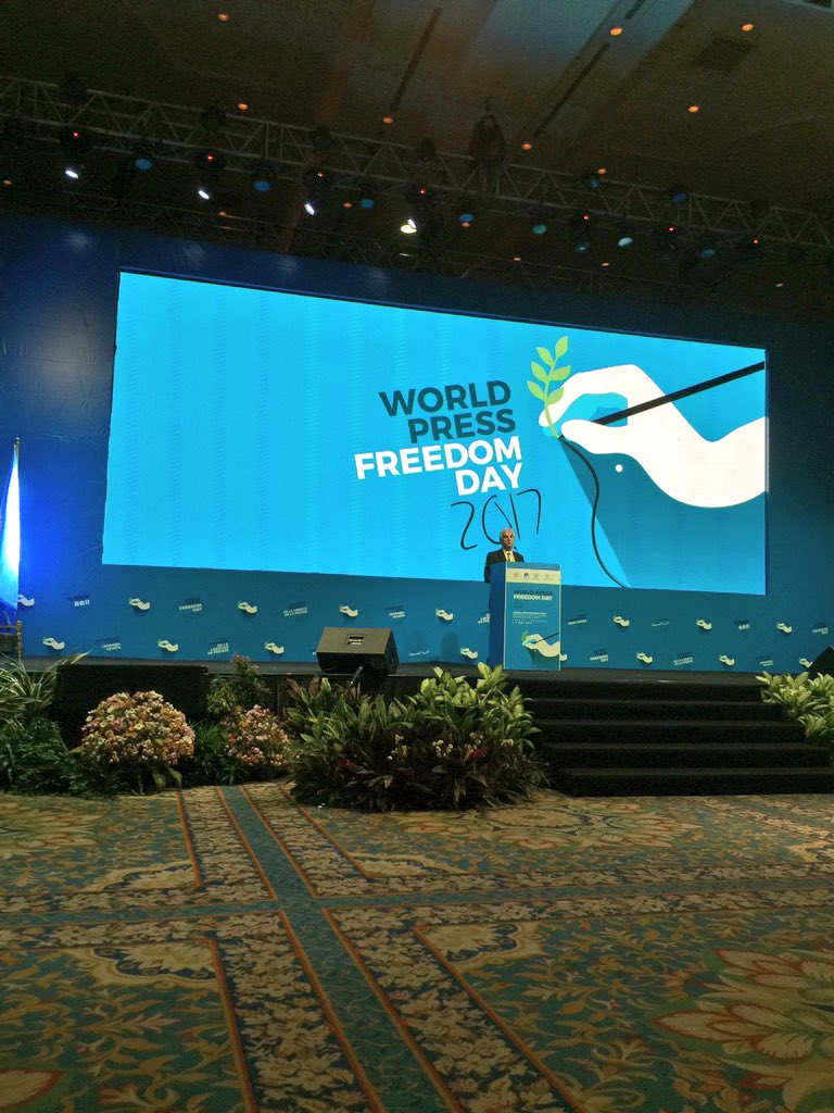 VOM_WPFD's tweet photo. Guy Berger presenting the Jakarta Declaration #WPFD2017 #VOM2017 https://t.co/kYEysKDO3L