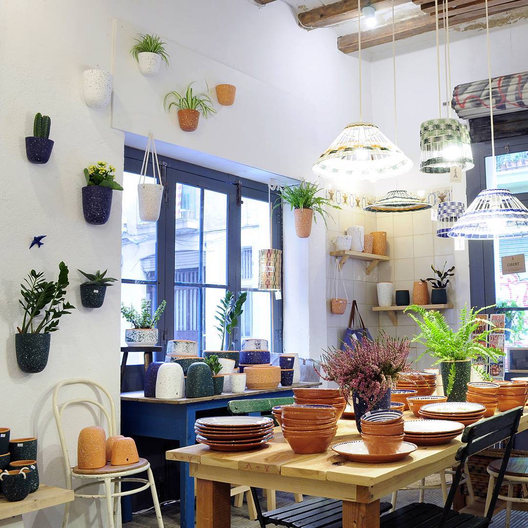 colouryourcasa's tweet photo. The coolest design and antique shops in Barcelona's Gracia
https://t.co/j8t4PIeP32
#Barcelona #interiorismo #antiguedades  #Gracia https://t.co/FfRqFJsWFs