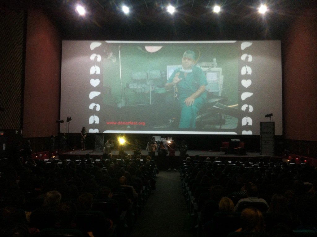 ¡Ya estamos en marcha! Síguenos en nuestro canal de Youtube 😉 #DonarFest