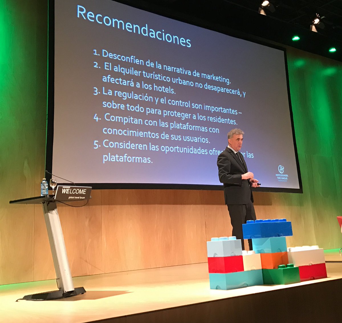 WELCOMEBilbao's tweet photo. ¡Ojo! El alquiler turistico NO desaparecerá y afectará a los hoteles y a destinos, advierte @jaoskam en #welcomeforum https://t.co/ZliHJpn8cH