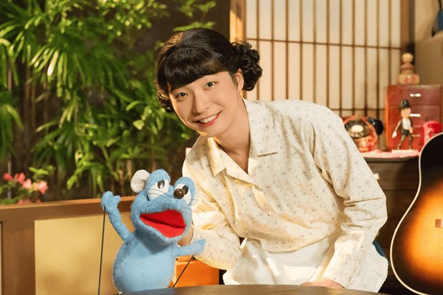 noelu1005's tweet photo. 【サザエさんチック】星野源、テレビ初冠番組『おげんさんといっしょ』が4日夜放送
 https://t.co/tWb6jakY4C NHK総合で5月4日22時50分より生放送され、星野は女装姿で“お母さん”役を演じ... by #kanon9119 via @c0nvey https://t.co/aNx1YtrFXJ