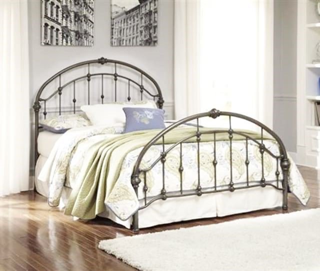 TheClassyHome's tweet photo. #Nashburg #Vintage #Casual #Bronze #MetalBeds By #SignatureDesignByAshley Buy now https://t.co/wx41I5Sxkh https://t.co/W9E98WvICL