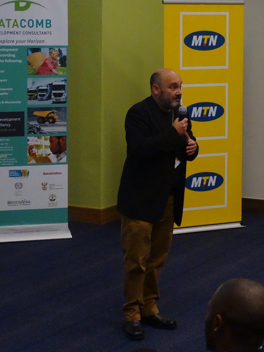 Datacomb tweet media