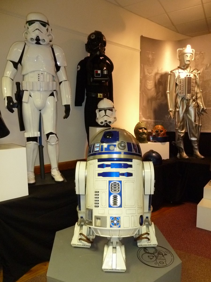 Pecorama's tweet photo. Happy #StarWarsDay!! Reminds us of the fantastic @bbcdoctorwho &amp; @starwars days we did a few years ago. #ThrowbackThursday https://t.co/XPu9xrBmSq