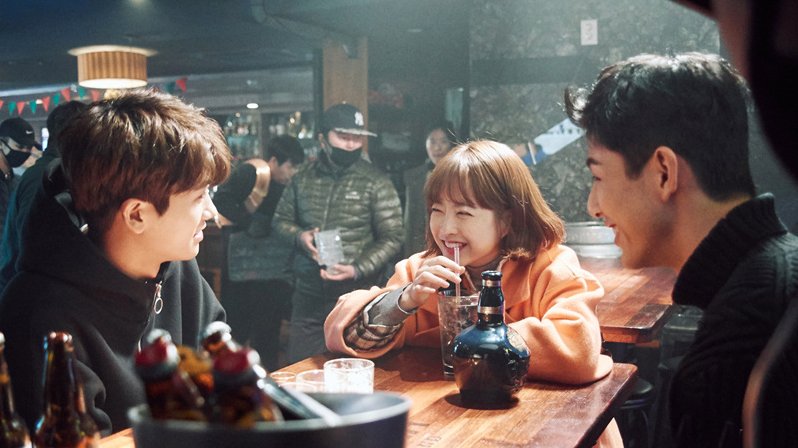 angieajon's tweet photo. Park Bo Young Talks About The Group Chat She Has With Park Hyung Sik And Ji Soo 
 https://t.co/yOCk8UZ0UX by #itsmehaven via @c0nvey https://t.co/VoKSPjAg4P