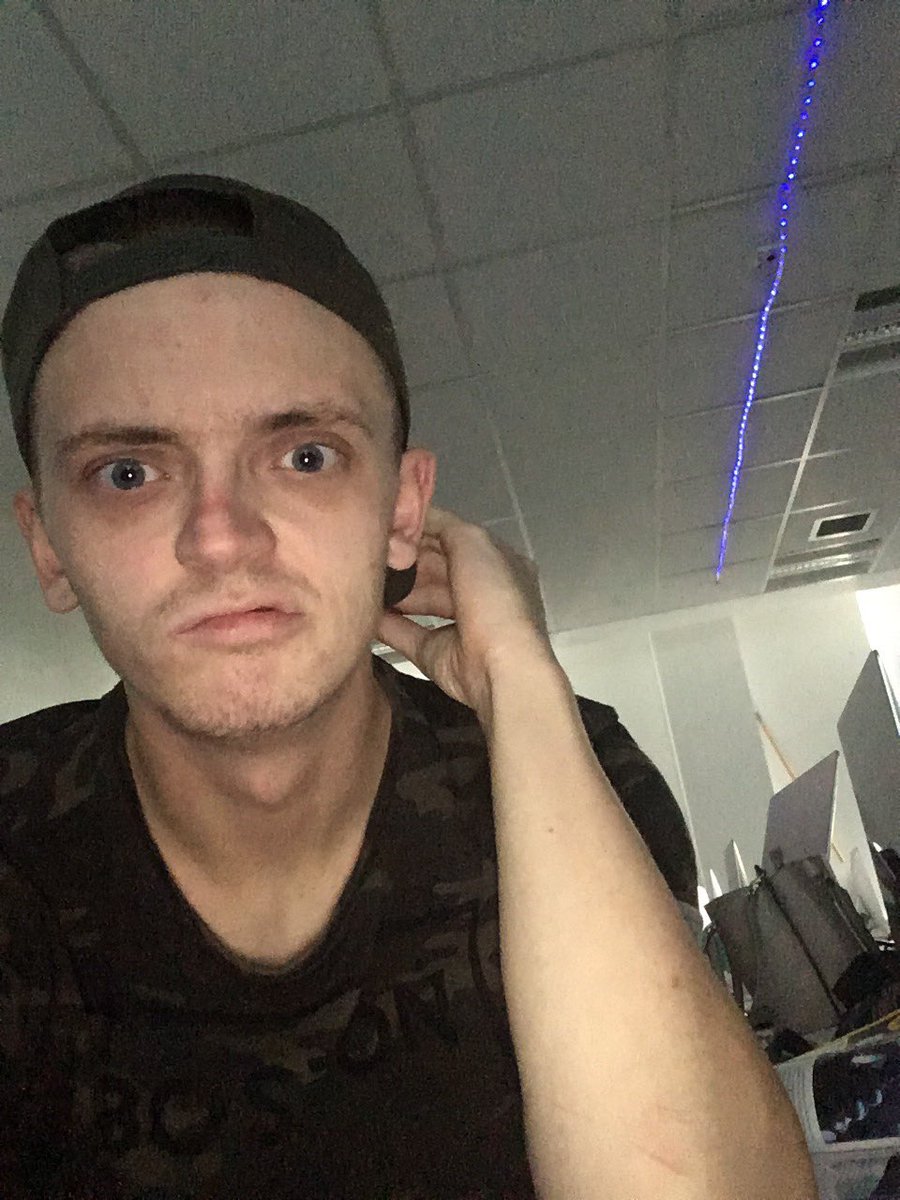 Eryn47's tweet photo. Oh hello there @Tom_Matt_Dix #thanksforthespam https://t.co/F4cAfKCHty