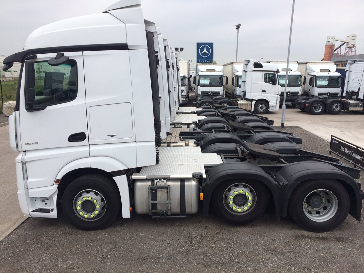 CWC_Trade's tweet image. Actros 2545 6x2 tractor units in stock. Choice of 12, mileages range from 170000-250000kms, MOT. Please Contact for details. #trade #used