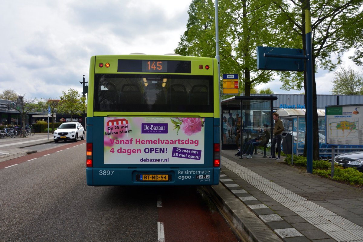 Met Hemelvaartsdag staat er een grote Luikse Markt op De Bazaar! 
Vanaf Hemelvaartsdag is De Bazaar 4 dagen open! <a href="/DeBazaar/">Nazar de Bazaar</a> #busreclame