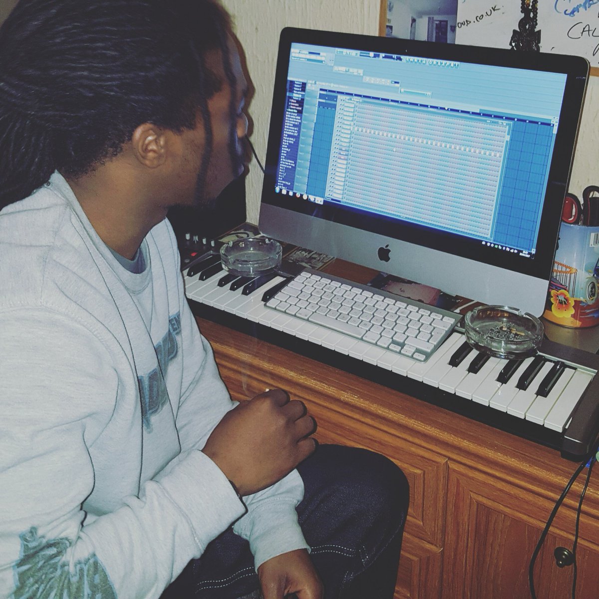 QueenBaddaBreed's tweet photo. @ItsBaddaman creating another banging BaddaBeat. #ItsBaddamanGIOS #unsigned #independentrapartist #QueenBaddaBreed #BaddaBreedENT #rap https://t.co/BMWvbNCfsb
