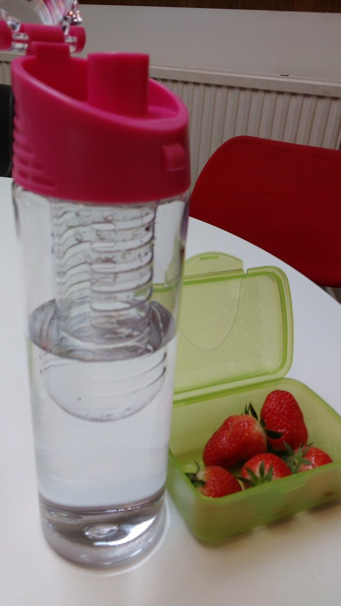 Healthy lunch #hkmacademy <a href="/CarolineCaropms/">caroline pannemans</a>