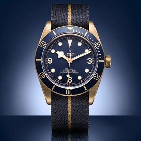 lordsofwatch's tweet image. Tudor Black Bay Bronze Limited Edition for Bucherer (credit @whatmakesmetick) 🔵🔶 #instawatch #watch #watches #watc… ift.tt/2pBbbDt