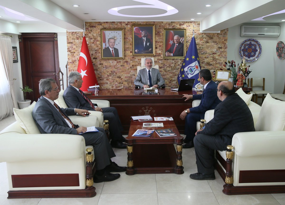 GÜLER YÜZLÜ ESNAF DEMEK GÜLER YÜZLÜ VATANDAŞ DEMEK <a href="/ksaracoglu43/">Kamil Saraçoğlu</a> kutahya.bel.tr