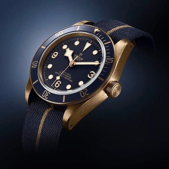 lordsofwatch's tweet image. Tudor Black Bay Bronze Limited Edition for Bucherer (credit @whatmakesmetick) 🔵🔶 #instawatch #watch #watches #watc… ift.tt/2q1UXVi