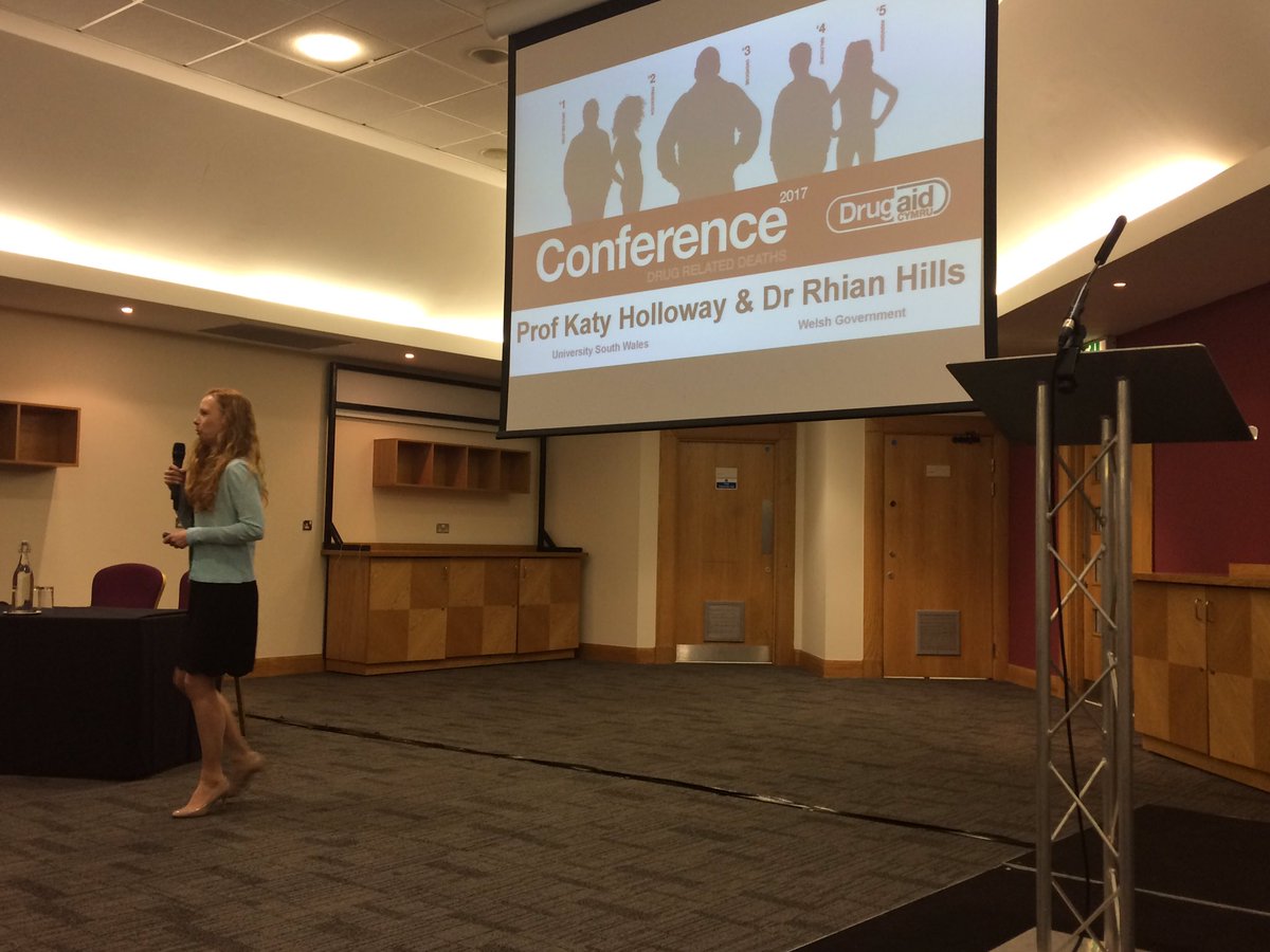 RobBarkerW's tweet photo. @KatyHolloway22 and Dr Rhian Hills discussing the Welsh Naloxone Study #DRD2017 https://t.co/CY9JulxWHw