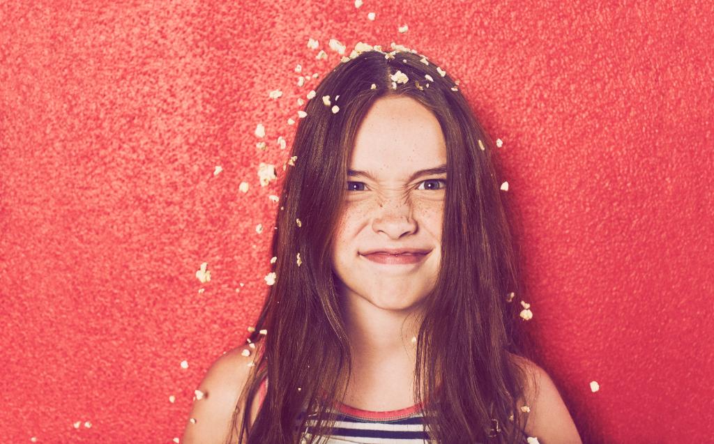 TommyHilfiger's tweet photo. Chocolate or vanilla?🍦Kids know best. Shop the #TommyHilfiger kids summer collection before it melts: https://t.co/YG9iY1xcZP https://t.co/2UV81PKhZy