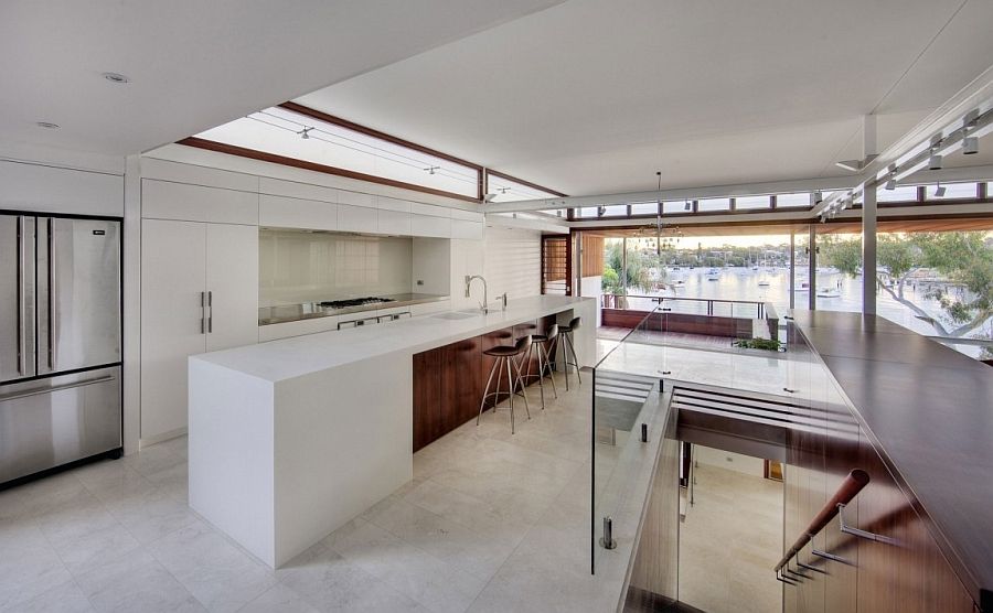 NextGenRLs's tweet photo. You Wish: Multi-level Sydney waterfront home utilises glazing & #lightscaping to maximum effect https://t.co/cREi8QlgoI https://t.co/6m83xbCk8Q