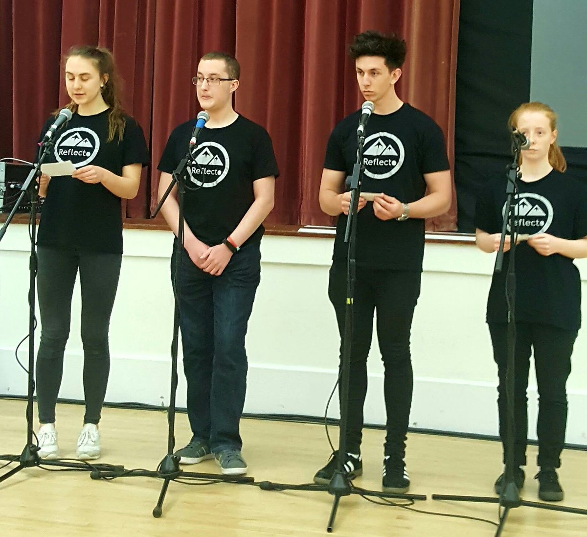 YECornwall's tweet photo. @reflectoYE @sofc_candles @mattersmindful @teenworkco @CornishSealight practice presentations @youngenterprise #Cornwall Awards. Fabulous! https://t.co/FIAYq7s3BQ