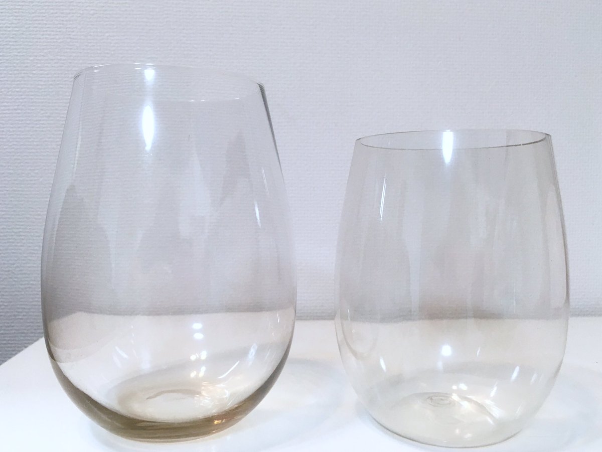 お酒大好き A Twitter アウトドア用酒呑みグラスをご紹介 左がガラス製 右が今日見つけた一回り小さいプラスチックス製 どちらもダイソーw こりゃ 割れにくいし軽いし良いや Daiso ワイン 日本酒 ダイソー グラス アウトドア q 100均 Wine 食器