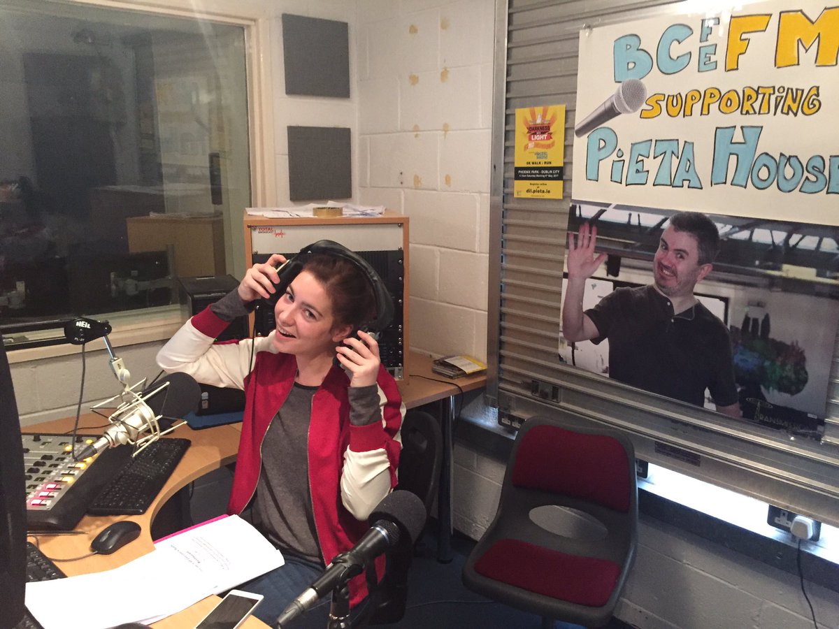 bcfefm's tweet photo. Live Now on @bcfefm @TragtimePodcast Tracy Tough ! #bcfefm all in support of @PietaHouse #darknessintolight https://t.co/rHIP0jOArg