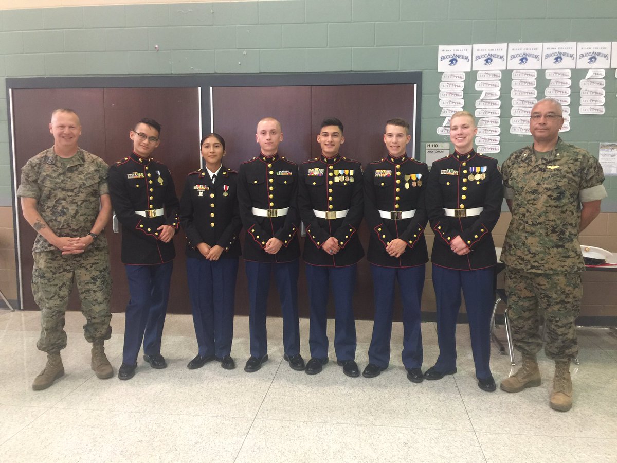 ThsMCJROTCBoost's tweet photo. JROTC - Awards night: Change of Command as we end the 2016-2017 year. @THS_JROTC @ths_tigers https://t.co/rN0zPNInlb