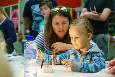 #Moederdag. Neem je moeder op 20 mei mee naar de High Tech Ontdekkingsroute @HVLmetaal en <a href="/MCMliessel/">MCM</a> #DTW2017_HHP