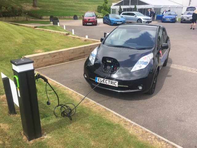 GlynHopkinGroup's tweet photo. Look at the #NissanLEAF testing out the new #EV #ChargePoint recently installed as part of @kesgravehall car park!🔌 #EVC #PluginHybrid #EVC https://t.co/uPI4JKXitQ